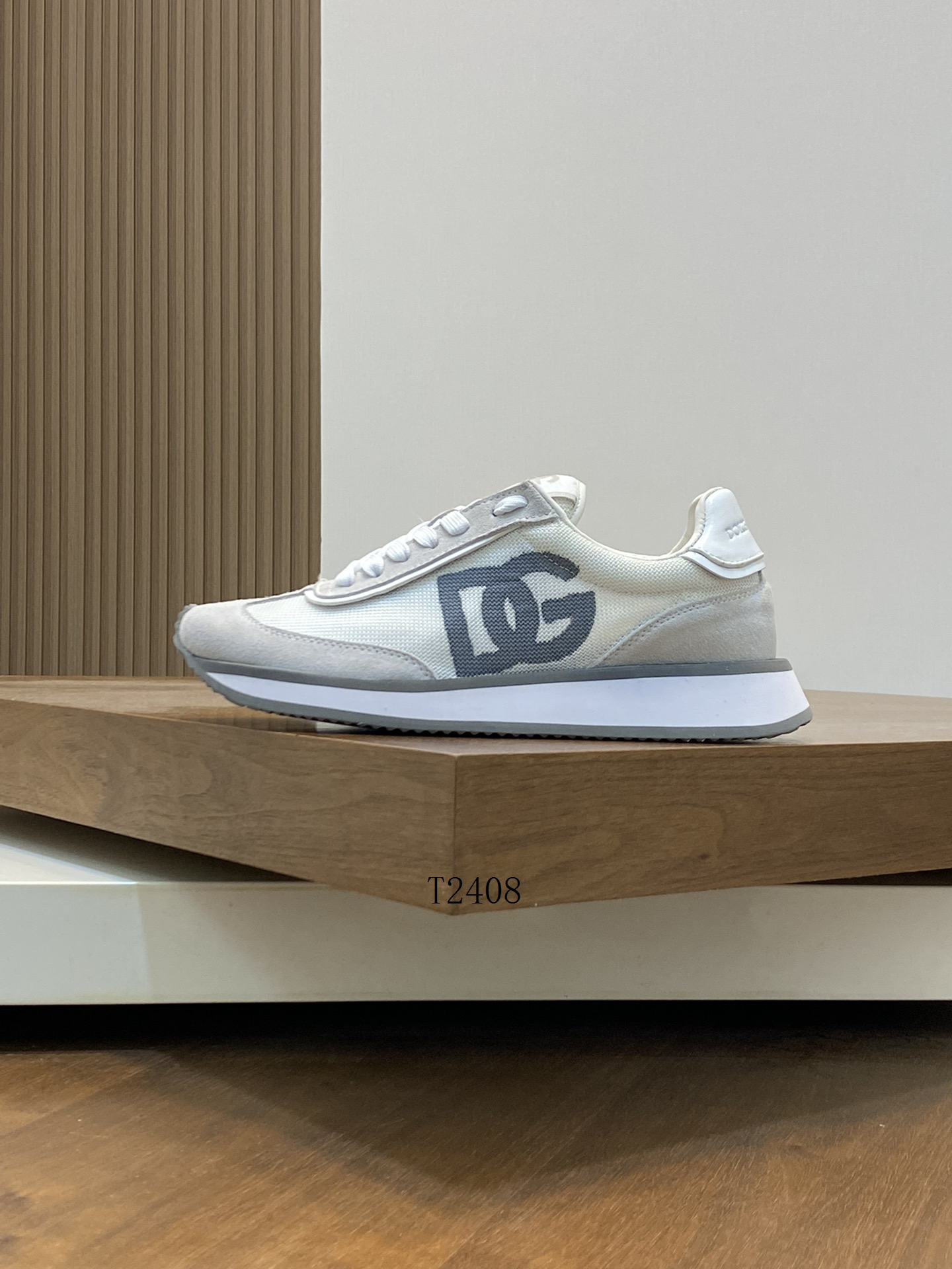 DG sz38-44 h0815
